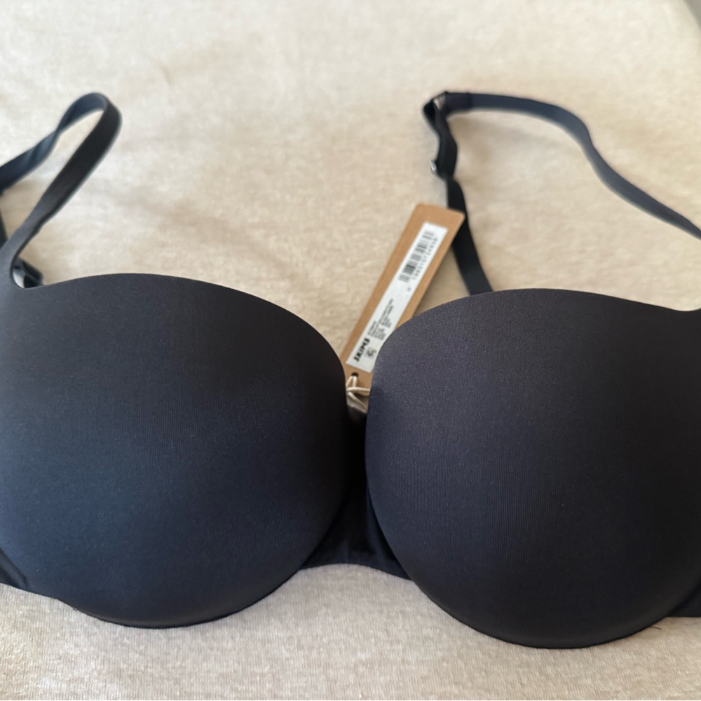 SKIMS Black Smooth Molded T-Shirt Bra